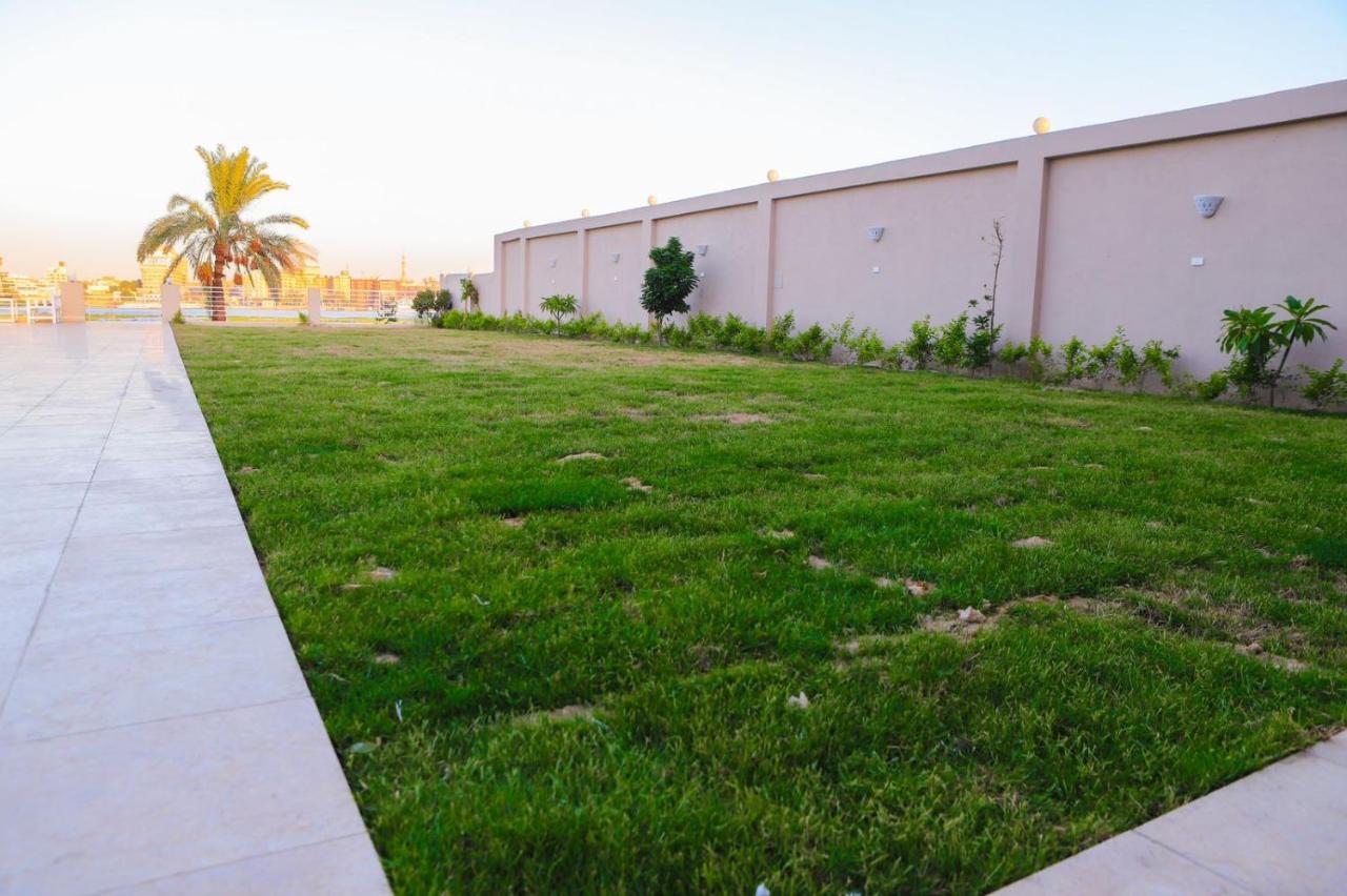 Royal Nile Villas - Pool View Apartment 2 Luxor Esterno foto